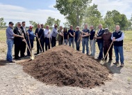 Groundbreaking with Green Fuels Operating Team, Duncan Area Economic Development Foundation, Stephens County Commissioners, Oklahoma Department of Commerce, Lt Governor Matt Pinnell, and Senator Tom Cole. Photo courtesy of Duncan Area Economic Development.