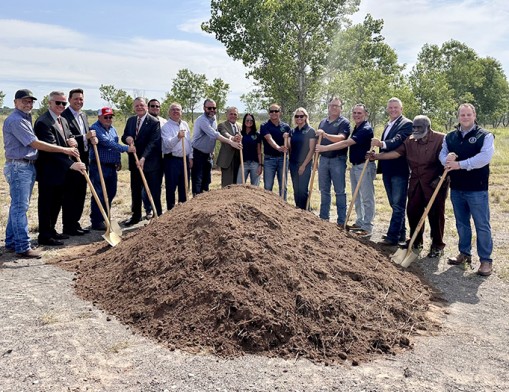Groundbreaking with Green Fuels Operating Team, Duncan Area Economic Development Foundation, Stephens County Commissioners, Oklahoma Department of Commerce, Lt Governor Matt Pinnell, and Senator Tom Cole. Photo courtesy of Duncan Area Economic Development.