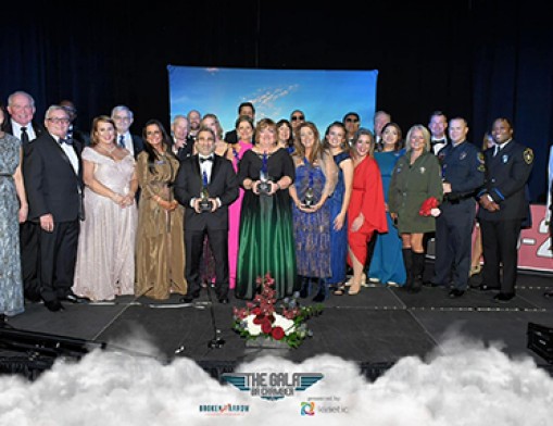 Left to Right: Jennifer Conway, BA Chamber, Representative Ross Ford, Councilor Lisa Ford, Mayor Debra Wimpee, David Simon, Solar Turbines, Ronda Butler, Ronda Butler KW Preferred, Holly Frankfurt, The Demand Project, Kristin Weiss, The Demand Project, Jamie Miller, The Demand Project, Celia DeLeon, Celia DeLeon Insurance + Travel Agency, Vice Mayor Christi Gillespie, K-9 Officer Eric Keech, BAPD Firefighter Jo’es Okotoghaide, BAFD, Michael Gordon, PSO, Senator John Haste, Councilor Justin Green, Councilor Johnnie Parks, Larry Pennington, Pennington & Associates, Cheryl Barlow, CrossFirst Bank, Jamie Wheeler, AVB Bank, Jackie Koslowski, CABI Fashion Stylist, Ceasar DeLeon, Celia DeLeon Insurance + Travel Agency, Brian Dean, Water’s Edge Winery on the Rose, Davis Robson, The Robson Companies, Michelle Dean, Water’s Edge Winery on the Rose, Kurt Musseman, Tactical Electronics, Mike Dory, Tactical Electronics, Mike Scrimsher, Royal Printing. Photo courtesy of the Broken Arrow Chamber of Commerce, 2024.