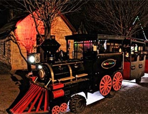 Christmas Train- Nov 26-Dec 25th
$10 Per Person - All Ages Welcome Take a jolly tour through the Village of Castleton to see displays that are exclusive to the Train & Hayride route. Photo courtesy of the Castle of Muskogee
