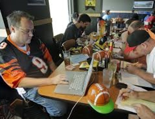 buffalo wild wings fantasy football draft kit