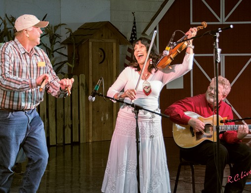 World Champion Barry &ldquo;Bones&rdquo; Patton with Jana Jae and Jack Boydstun. Photo courtesy of Grand Lake Festivals and Jana Jae, August 2026.