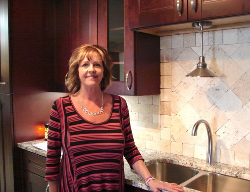 Kitchen Design Specialist Karen Rossi uses her experience to eliminate your worries around designing your kitchen.