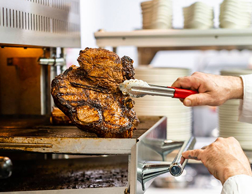 Doe’s Eat Place is renowned for its quality steaks, cooked to order. Doe’s has a selection of Porterhouse, Ribeye, T-Bone, and other steaks, as well as a selection of chicken, seafood and other items on its menu.