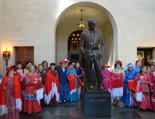 Indian Women’s Pocahontas Club intergenerational group paying tribute to Will Rogers at the 2016 Hats Off to Will event.