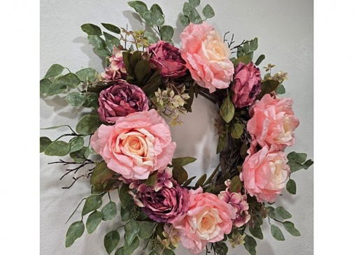 Shannon Mayville will design your original Valentine wreaths using high-quality materials and lots of love! Photos courtesy of An Array of Wreaths. February 2026.