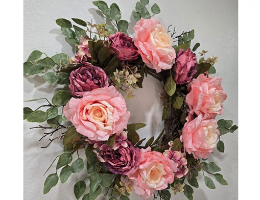 Shannon Mayville will design your original Valentine wreaths using high-quality materials and lots of love! Photos courtesy of An Array of Wreaths. January 2026.