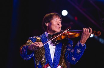 NFHOF Inductee, Shoji Tabuchi, “The King of Branson,” has delighted audiences with his astounding talent and hearty humor.