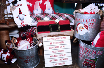 The fabulous Mudpie Christmas décor line will have you feeling fabulously festive!