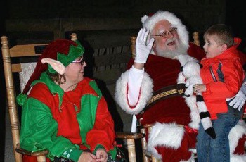 Making his return trip from the North Pole, Santa Claus will be on-hand this December at the Birthplace Ranch in Oologah for free photos during Will’s Country Christmas.