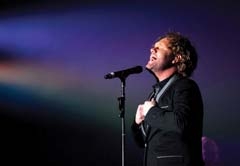 Don’t miss the incredible three-octave range of David 
Phelps on Dec. 15.