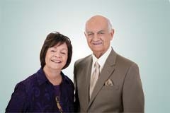 Dr. Betty Gerber and Dr. Clarence Oliver. 
Photo courtesy of BOEBOI&amp;#8200;Photography